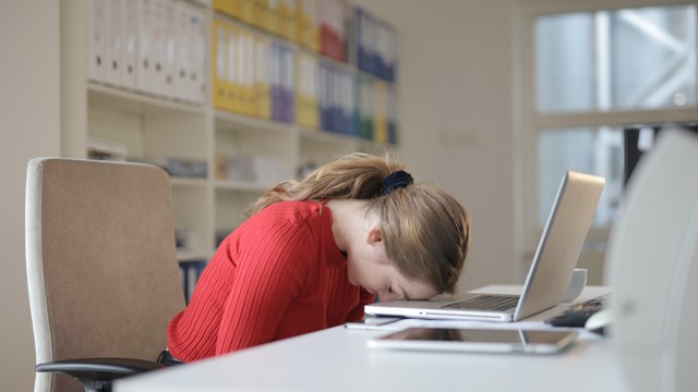 Os 10 Fatores que Levam à Desistência de uma Compra Online Os 10 Fatores que Levam à Desistência de uma Compra Online