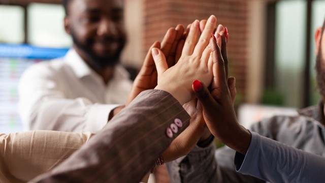 Potencialize suas parcerias para o sucesso do seu e-commerce Potencialize suas parcerias para o sucesso do seu e-commerce